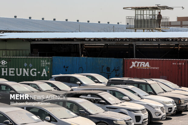 انبارهای تهران زیر بار قاچاق؛ راه حل هوشمندسازی است