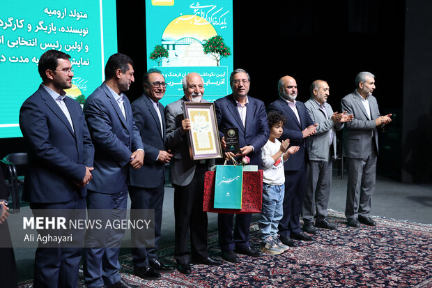 آیین نکوداشت نامداران فرهنگ و هنر آذربایجان غربی در ارومیه