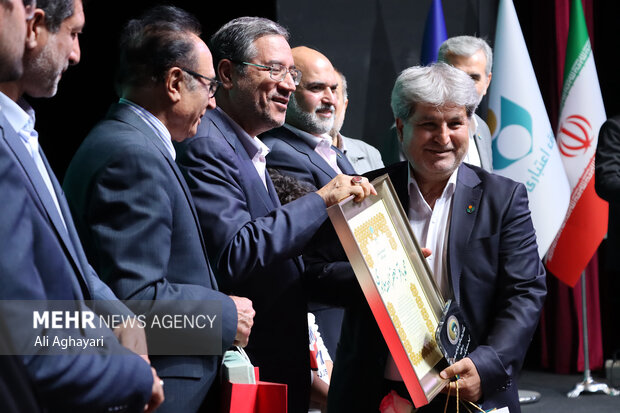 آیین نکوداشت نامداران فرهنگ و هنر آذربایجان غربی در ارومیه