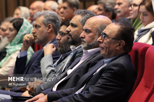 آیین نکوداشت نامداران فرهنگ و هنر آذربایجان غربی در ارومیه