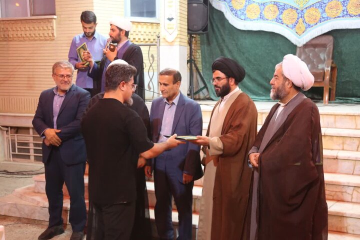 «اتحاد مقدس» برآمده از متن دین است؛ بایسته‌های قرآنی همراهی با پیامبر