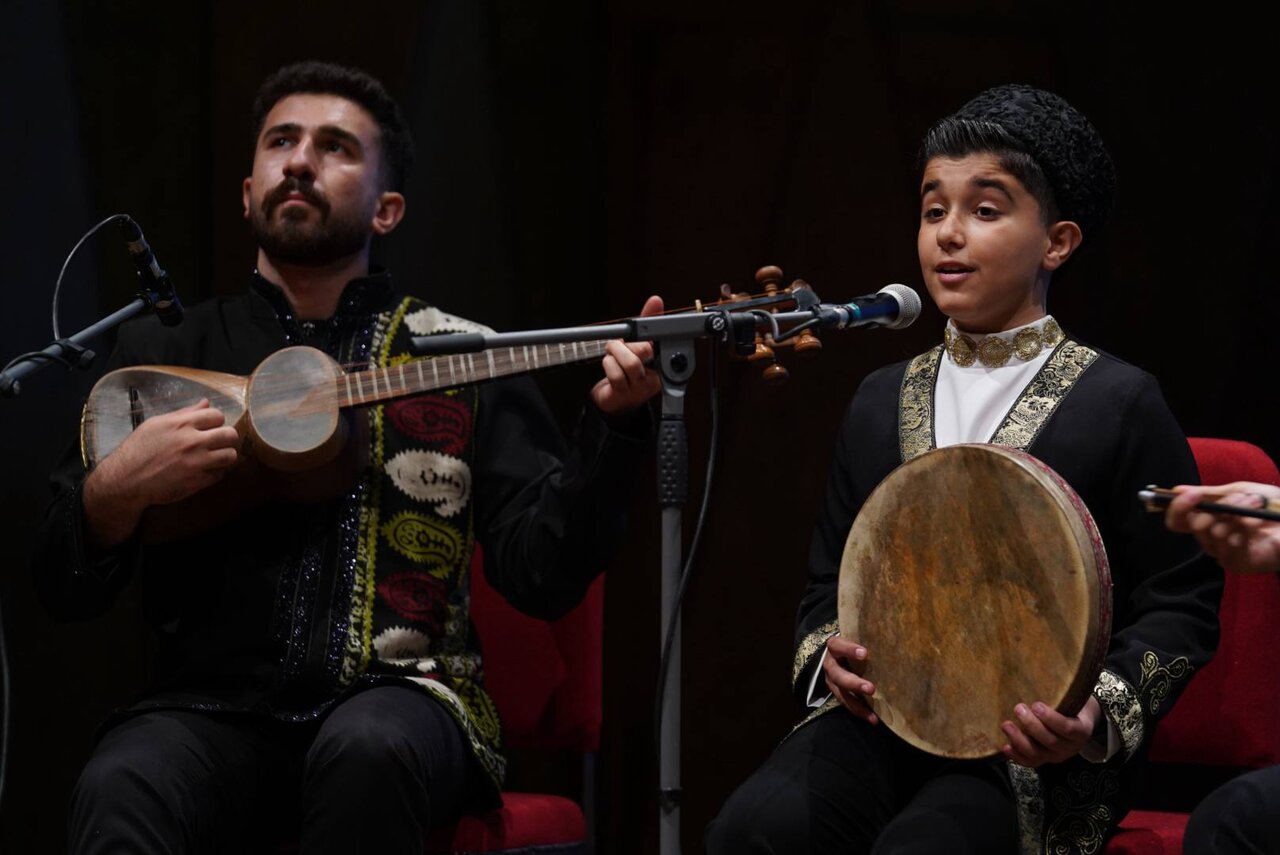 موسيقي،جشنواره،سني،رده،جوان،نوازنده،الف،دفتر،حضور،ملي،رويداد ...