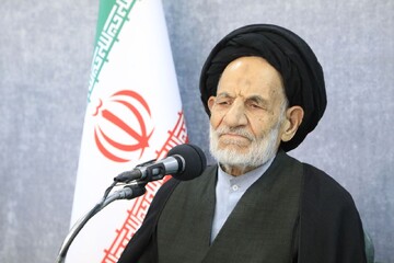 آیت الله عبادی: پرستاران سنگر عاطفه و خدمت هستند