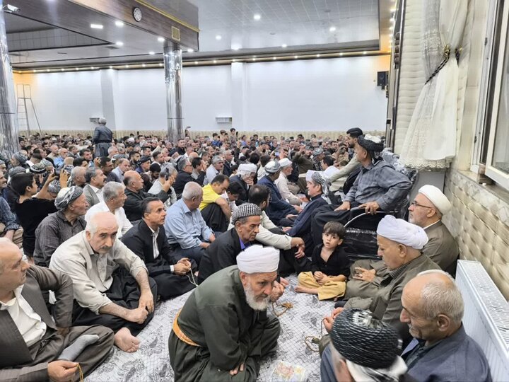 طنین دف و سرود عشق در بانه؛ آئین باشکوه مولودیخوانی در میلاد پیامبر