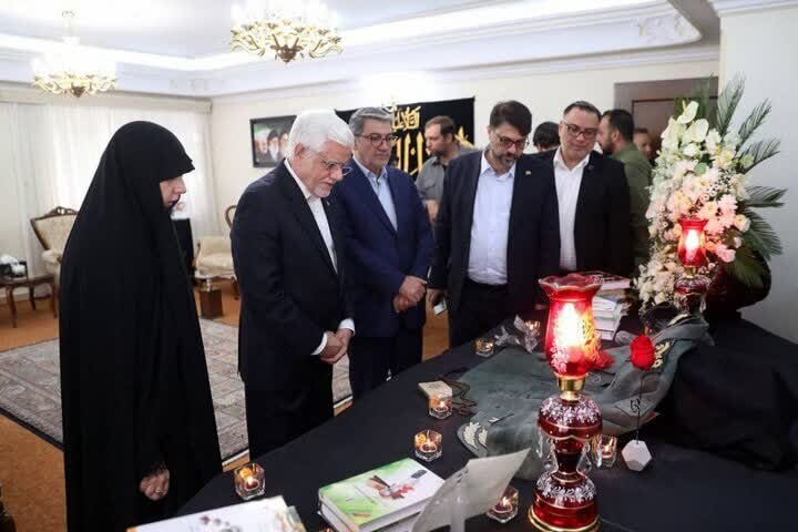 عارف يلتقي بعائلات القادة والعلماء الذين استشهدوا في عدوان الـ12 يومًا