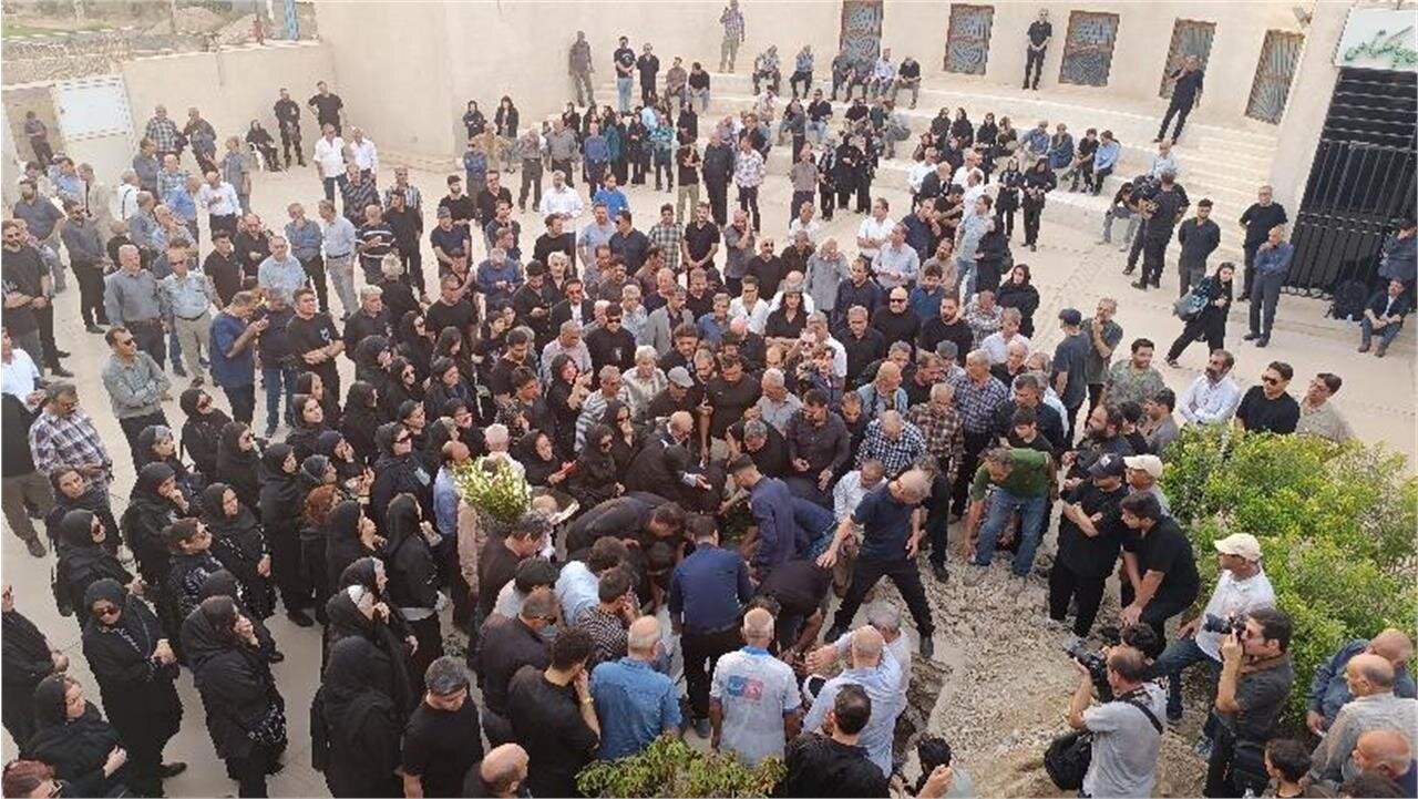 پیکر ایرج صغیری در بوشهر تشییع و خاکسپاری شد