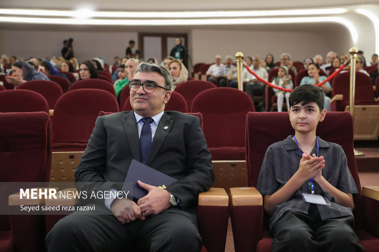 زندگی در انتظار دارو؛ اشک و لبخند بیماران پیوندی در جشن امید