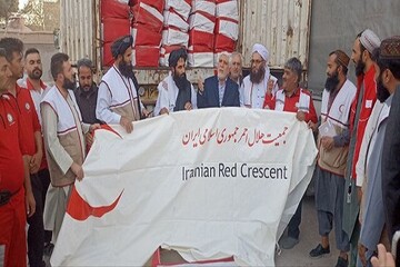İran'dan Afganistan'a üçüncü insani yardım sevkiyatı