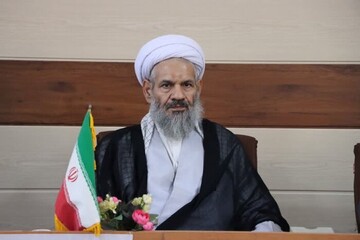 مدیران و کارگزاران نظام اسلامی در صف اول خدمت به مردم قرار دارند