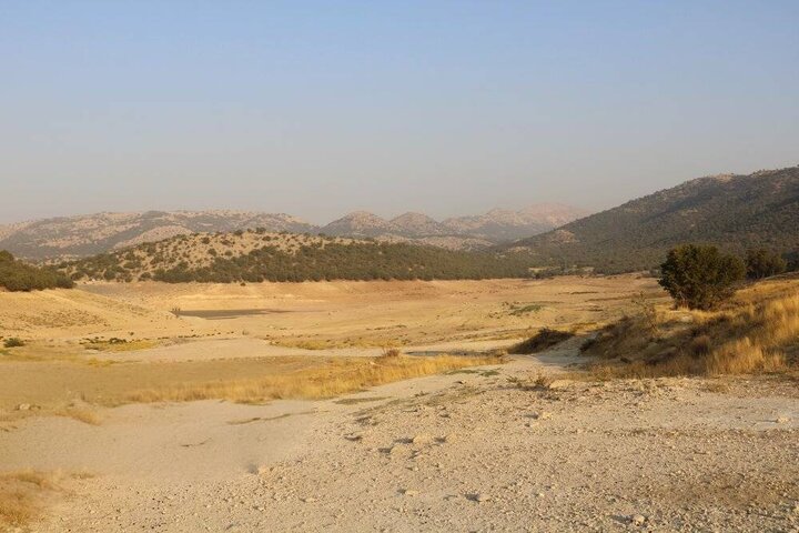 سد شاه قاسم یاسوج خشک شد؛تامین آب سد از رودخانه دشت روم در دستور کار سد شاه قاسم یاسوج خشک شد؛تامین آب سد از رودخانه دشت روم در دستور کار