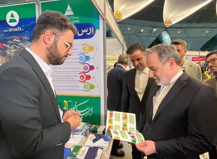 عراقجي: وزارة الخارجية بصدد إعداد ملحق للسياسة الخارجية لكل منطقة حرة