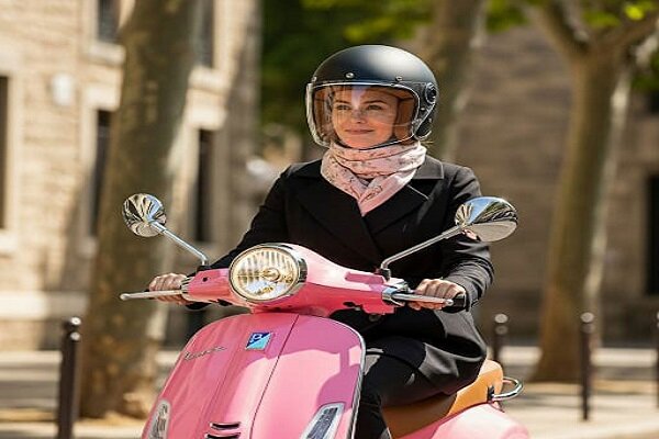 صدور گواهینامه موتورسیکلت برای بانوان نیازمند اصلاح قانون است صدور گواهینامه موتورسیکلت برای بانوان نیازمند اصلاح قانون است