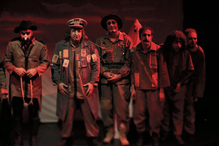 آغاز اجرای «ریش فیدل، غبغب مرکل» در تالار حافظ