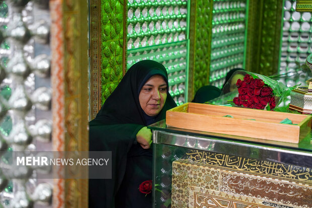 آئین غبارروبی حرم شاهچراغ(ع) به مناسبت هفته وحدت