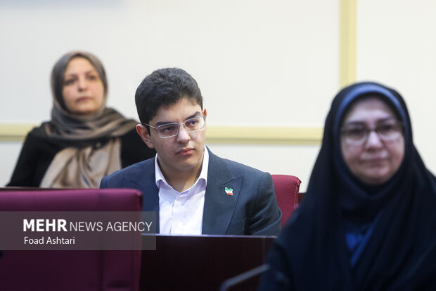 آیین بزرگداشت مدالآوران المپیاد نجوم در وزارت ورزش 5