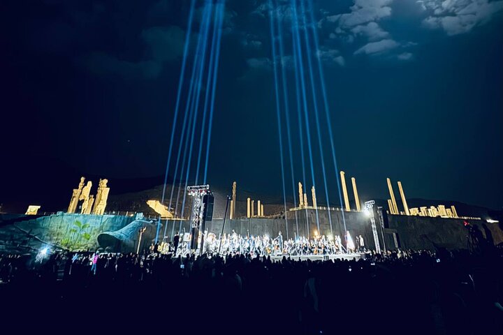 دیپلماسی فرهنگی در دل تاریخ؛ سمفونیک ارمنستان در تخت جمشید دیپلماسی فرهنگی در دل تاریخ؛ سمفونیک ارمنستان در تخت جمشید