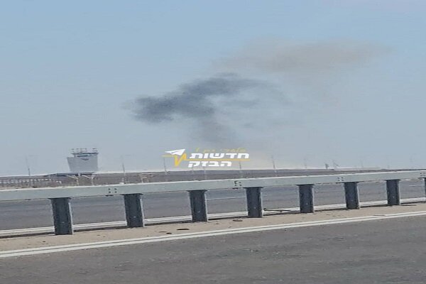 İsrail'in Ramon havalimanının vurulduğu andan görüntüler İsrail'in Ramon havalimanının vurulduğu andan görüntüler