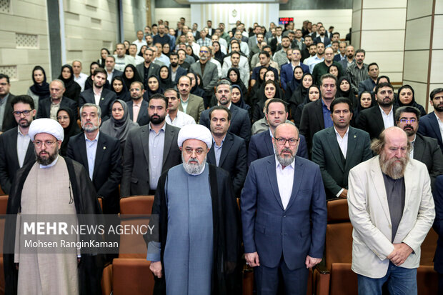 مراسم رونمایی از 63 سکه تاریخی منقوش به نام پیامبر (ص)