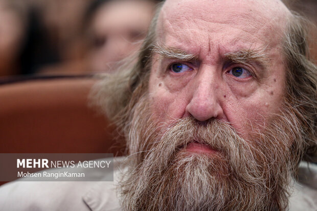 مراسم رونمایی از 63 سکه تاریخی منقوش به نام پیامبر (ص) 5