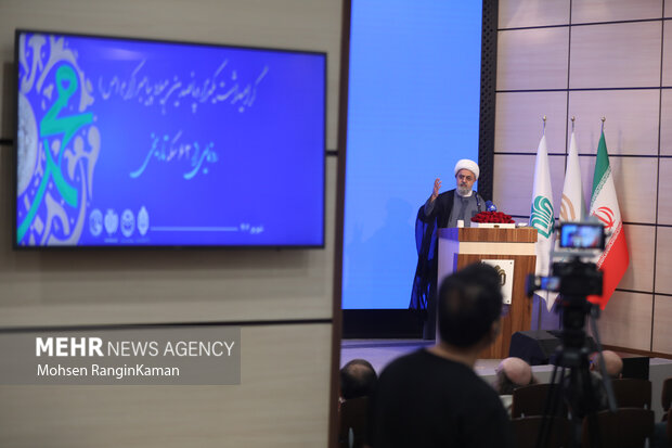 مراسم رونمایی از 63 سکه تاریخی منقوش به نام پیامبر (ص) 8