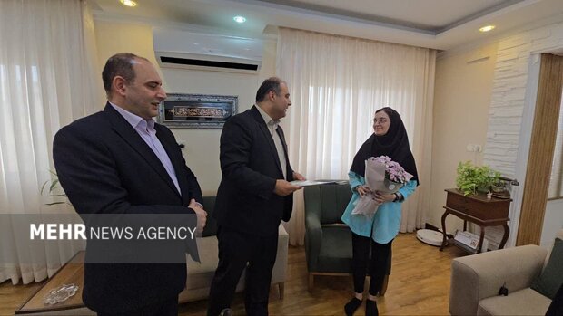 تجلیل فرماندار لنگرود از دانشآموز رتبه ۱۲ کنکور سراسری رشته ریاضی
