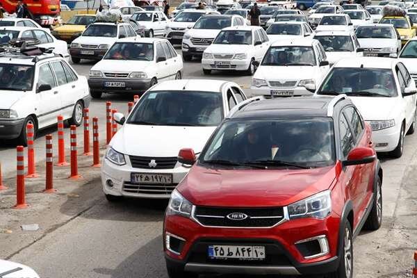 ترافیک آزادراه قزوین – کرج – تهران نیمه‌سنگین است