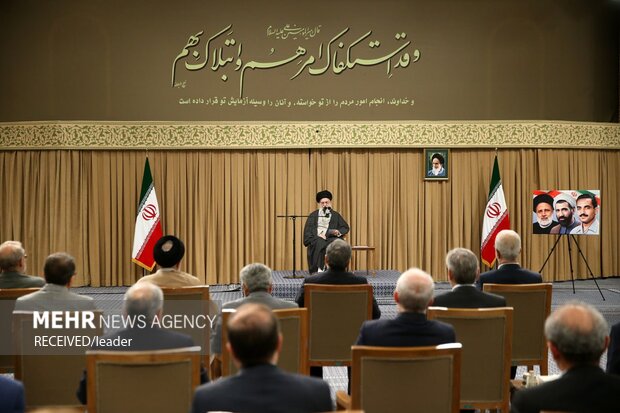 دیدار رئیس جمهور و هیأت وزیران با رهبر معظم انقلاب