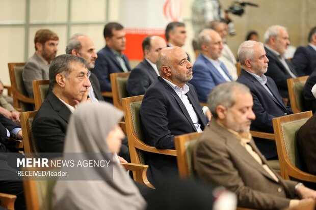 دیدار رئیس جمهور و هیأت وزیران با رهبر معظم انقلاب