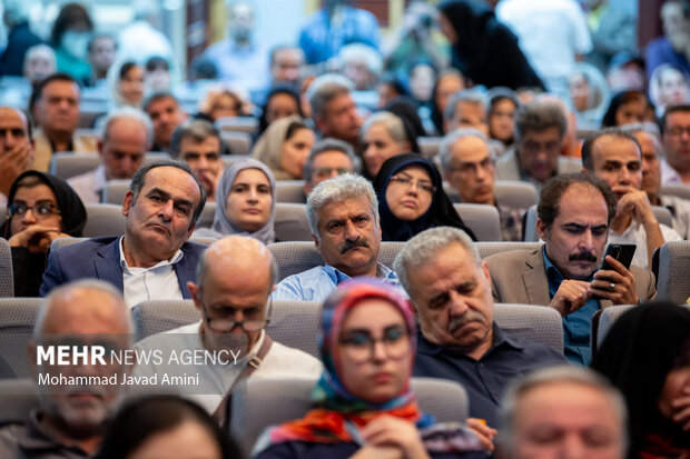 آیین نکوداشت نامداران فرهنگی و هنری در قزوین