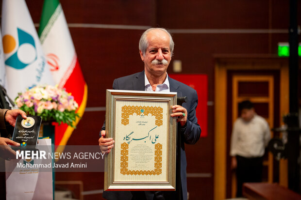 آیین نکوداشت نامداران فرهنگی و هنری در قزوین