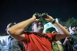 جشن هفته وحدت و تماشای ماه گرفتگی در بوستان کوهسنگی مشهد