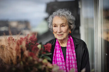 درخواست نویسنده کانادایی از نویسنده‌های دیگر؛ امید را گسترش دهید