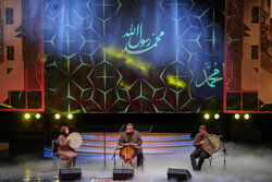 Türk sanatçıdan Tahran'da müzik ziyafeti(+video)