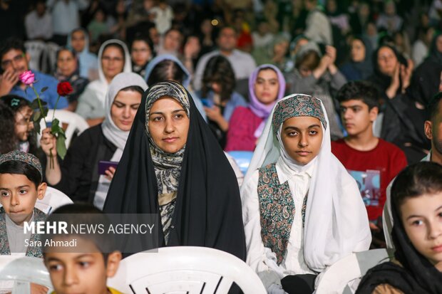 رصد ماه‌گرفتگی در بوستان کوهسنگی مشهد