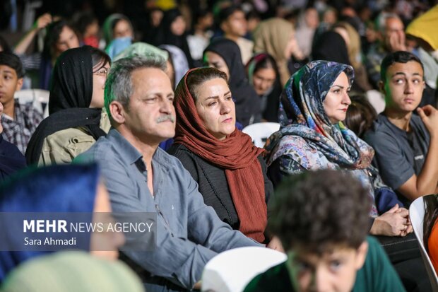 رصد ماه‌گرفتگی در بوستان کوهسنگی مشهد