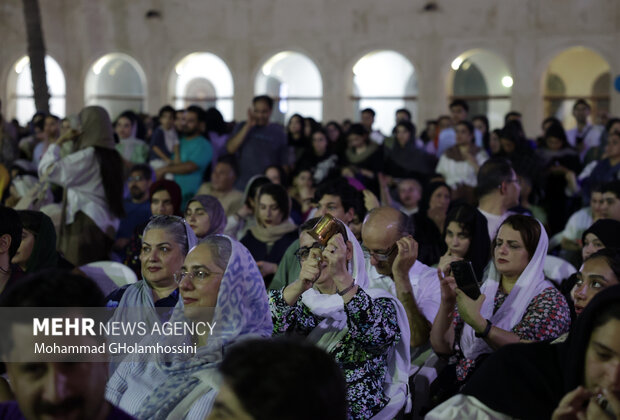 ماه گرفتگی در آسمان بوشهر