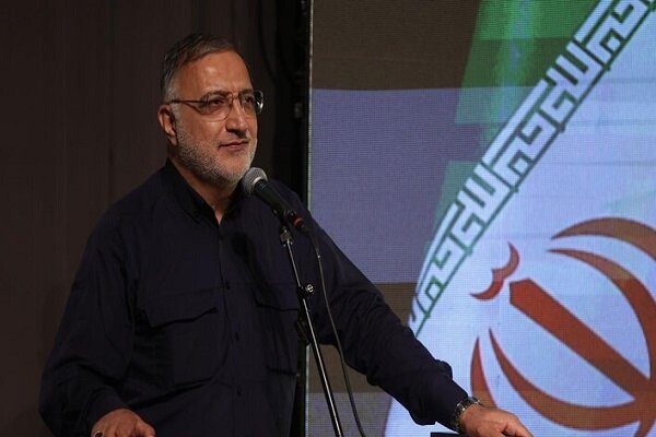 زاکانی: ایران، الگوی عملی وحدت بین ادیان الهی است