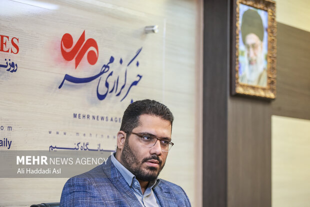 بازدید مدیرعامل سازمان میادین میوه و ترهبار از خبرگزاری مهر 9