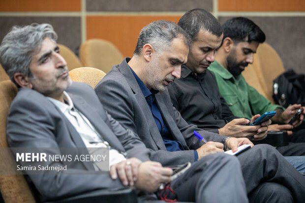 نقش رسانهها در تقویت وحدت