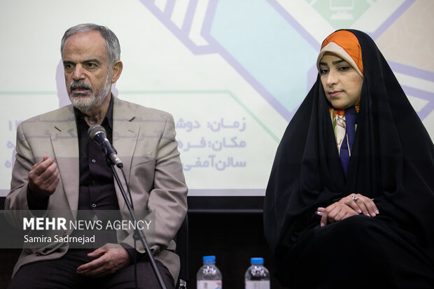 نقش رسانهها در تقویت وحدت