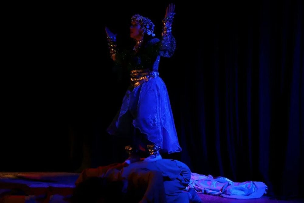 عاشقانهای در فضای اساطیری؛ حیوان درون «ملمداس» عنکبوت است!