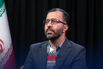 تأکید بر تبدیل وضعیت نیروهای شرکتی در نشست مجلس و دولت