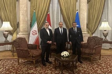 عراقجي یجتمع مع غروسي وعبدالعاطي في القاهرة