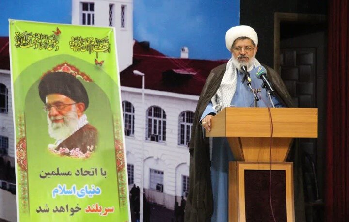 شهدا سرمایه عزت و اقتدار نظام اسلامی هستند شهدا سرمایه عزت و اقتدار نظام اسلامی هستند