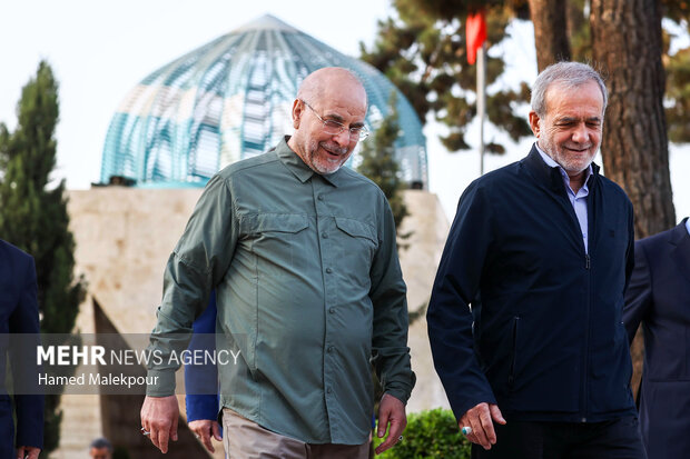 جلسه غیر علنی مجلس با حضور رئیسجمهور و اعضای هیئت دولت 3