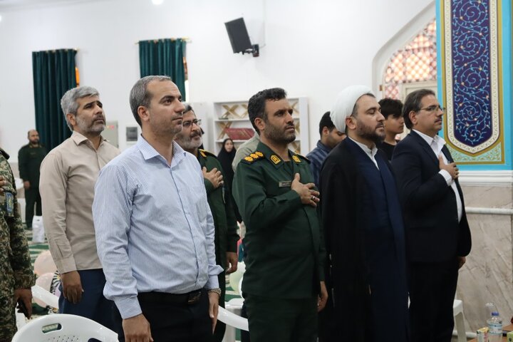 ۲۰۰۰ بسته نوشت‌افزار بین دانش‌آموزان نیازمند استان بوشهر توزیع شد