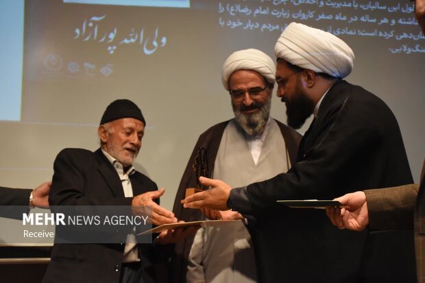 پاسداشت پیرغلامان حسینی در آیین «مقام مجنون» استان سمنان