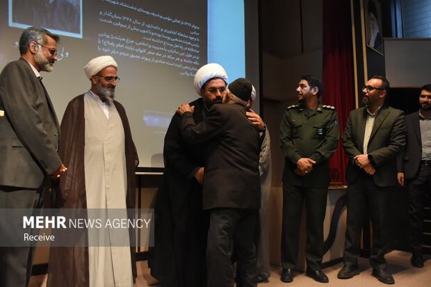 پاسداشت پیرغلامان حسینی در آیین «مقام مجنون» استان سمنان