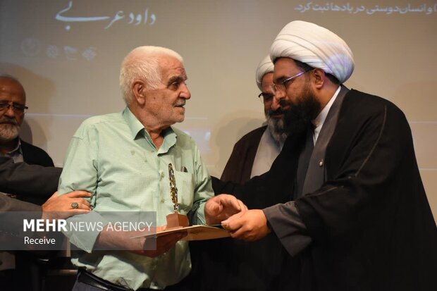 پاسداشت پیرغلامان حسینی در آیین «مقام مجنون» استان سمنان