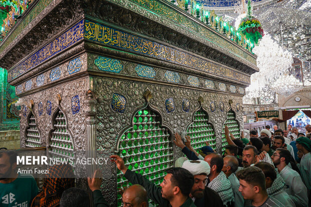 تشرف کاروان پیاده زائران فیروزآباد فارس به حرم شاهچراغ(ع)